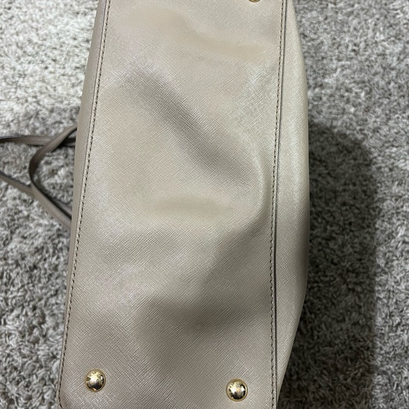 Michael Kors Medium Zip Top Tote Shoulder Bag tan - Picture 6 of 14